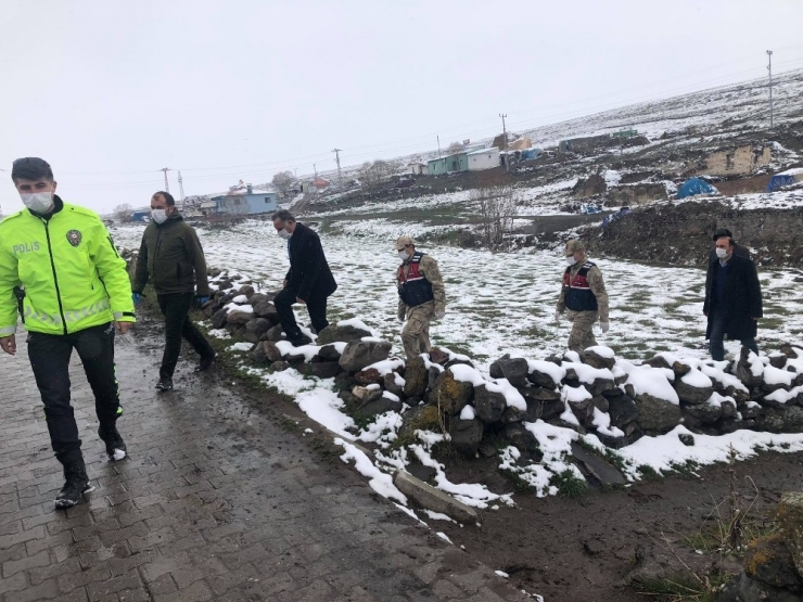 Çıldır Vefa Grubu’ndan 23 Nisan Sürprizi