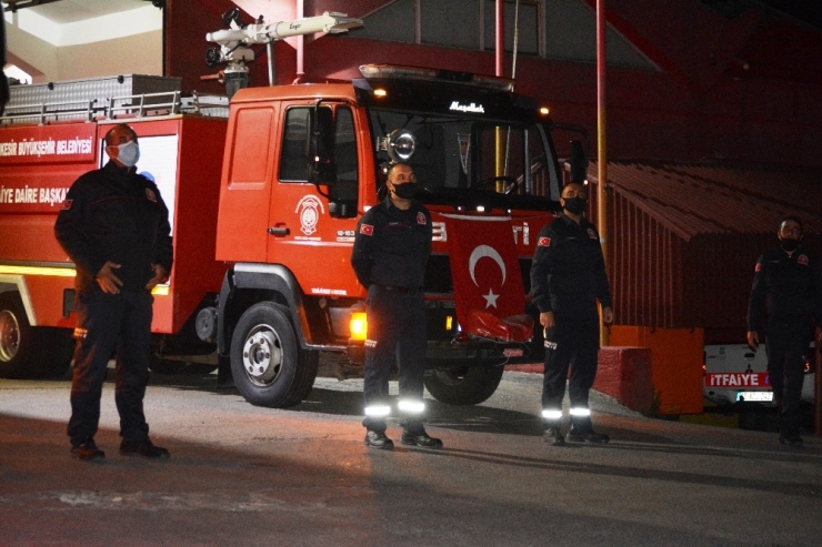 Ayvalık’ta “İstiklal Marşı” Coşkusu