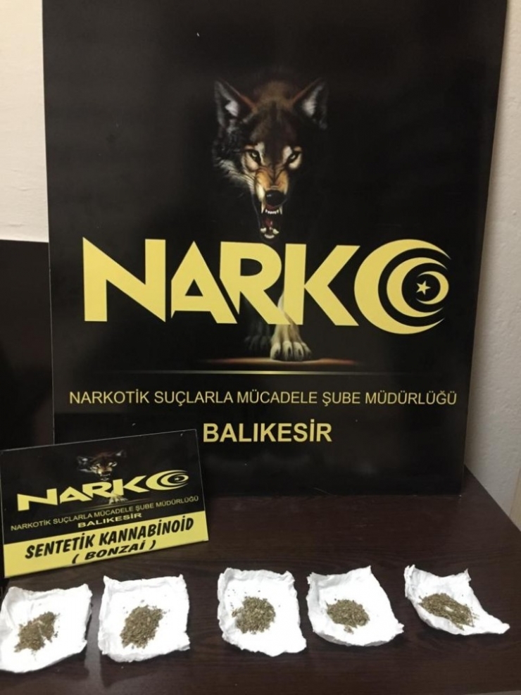 Balıkesir’de 11 Uyuşturucu Tacirine Operasyon