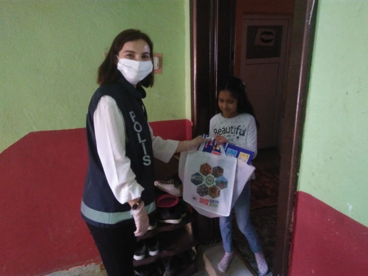 Sason Polisi Çocukların Bayramını Kutladı