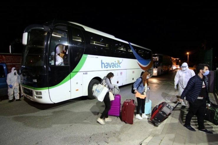 Birleşik Arap Emirlikleri’nden Gelen 349 Vatandaş Yurda Yerleştirildi