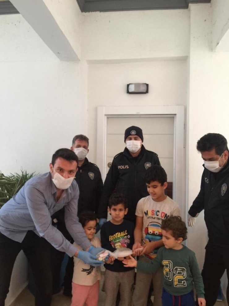 "Biz Bize Yeteriz Türkiyem” Kampanyasına Minik Öğrencilerden 97 Liralık Destek