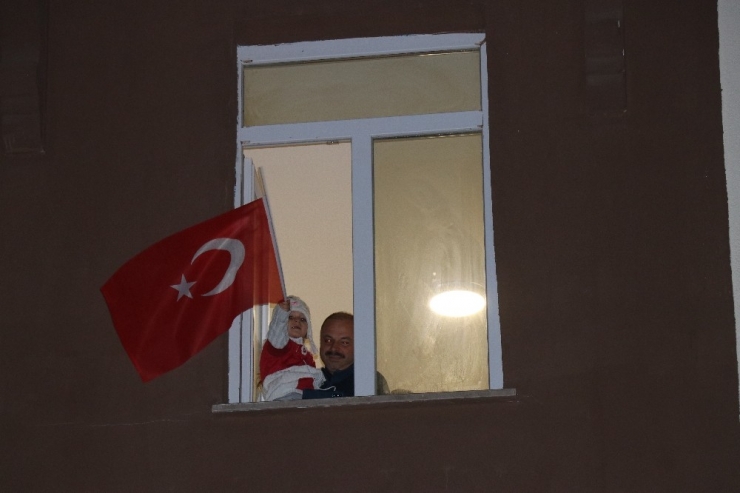 Bolu’da Karantina Altında 23 Nisan Kutlaması