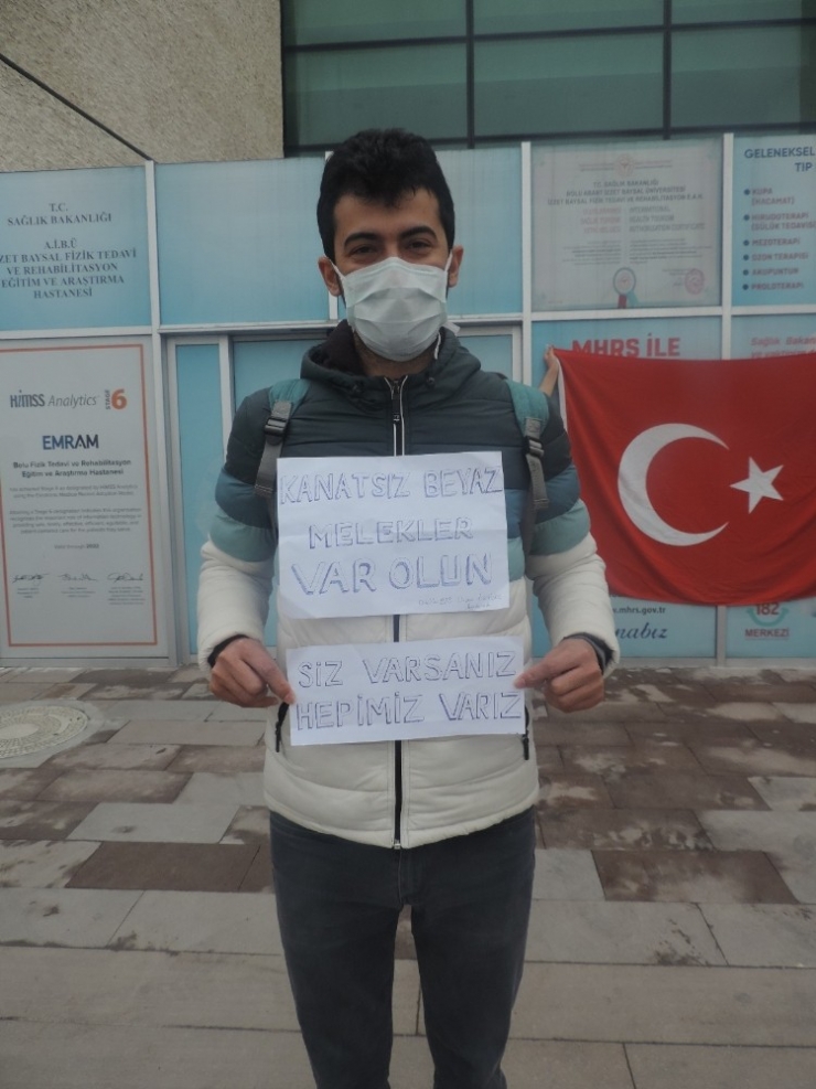 Bolu’da Korona Virüsü Yenen Doktor Ve Hemşire Taburcu Edildi