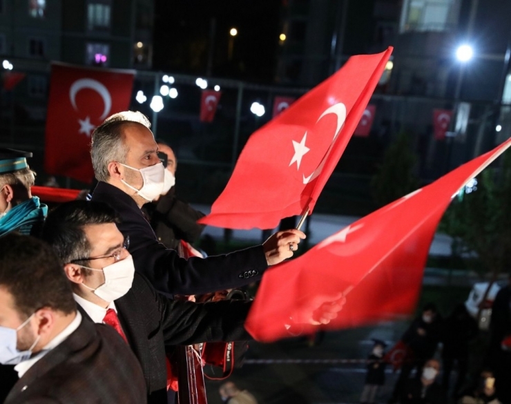 Bursa’da 23 Nisan Kutlamalarına Renkli Final