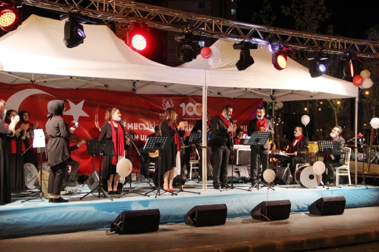 Diyarbakır’da 23 Nisan Coşkusu