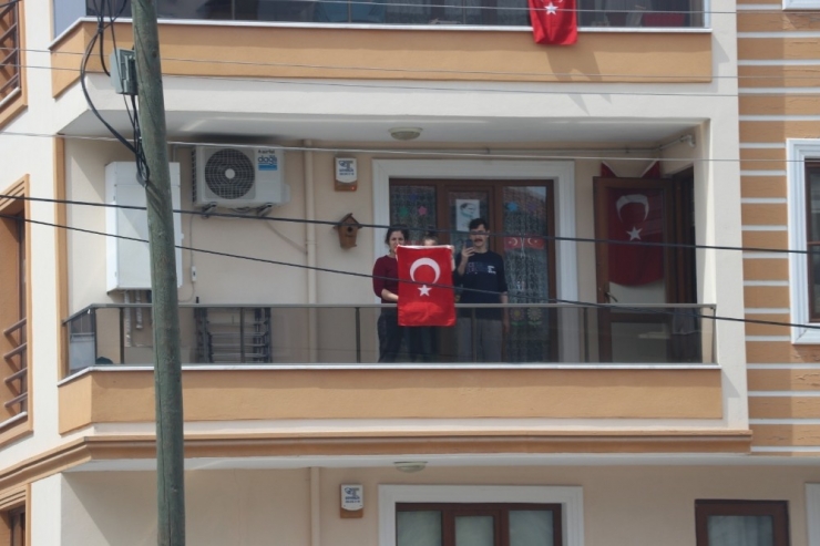 Polisler 23 Nisan’a Sokak Sokak Yaşatttı