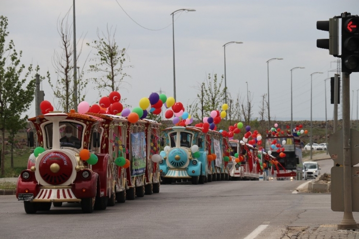 Şahinbey Belediyesinden Kortejli 23 Nisan Kutlaması