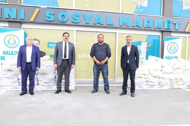 Haliliye’den Esnafa Gıda Desteği