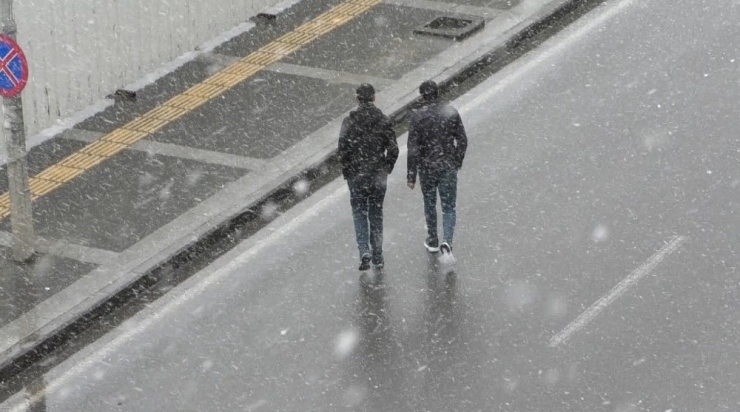 Kars’a 23 Nisan Karı