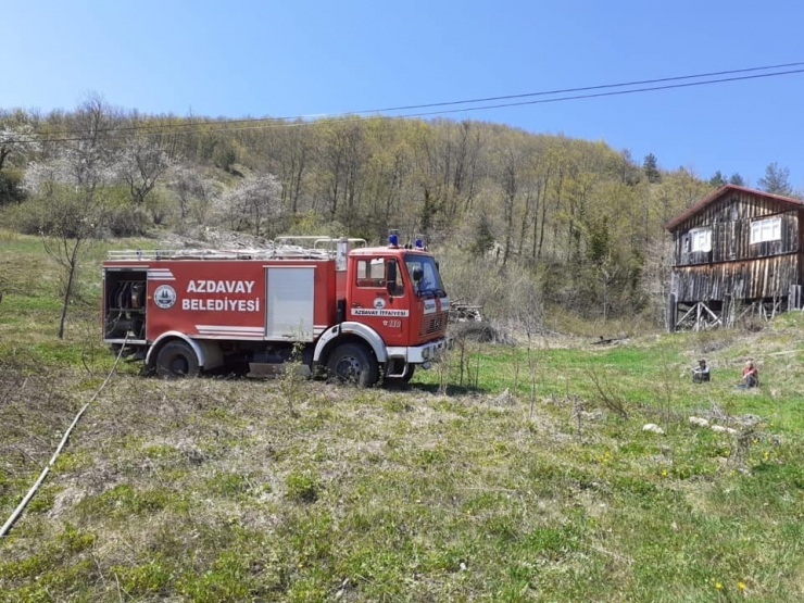 Kastamonu’da Çıkan Yangında Üç Ev Kullanılamaz Hale Geldi