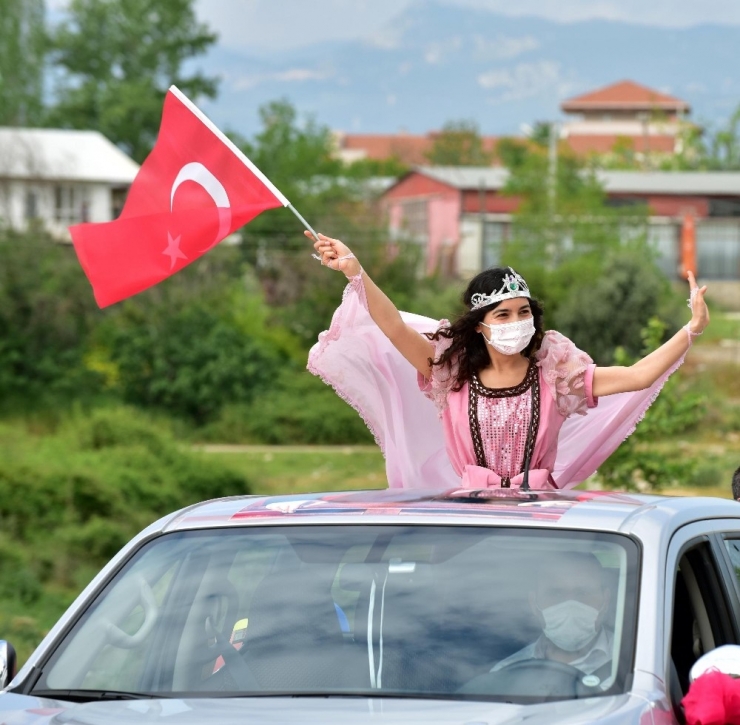 Kepez’de 23 Nisan Coşkusu