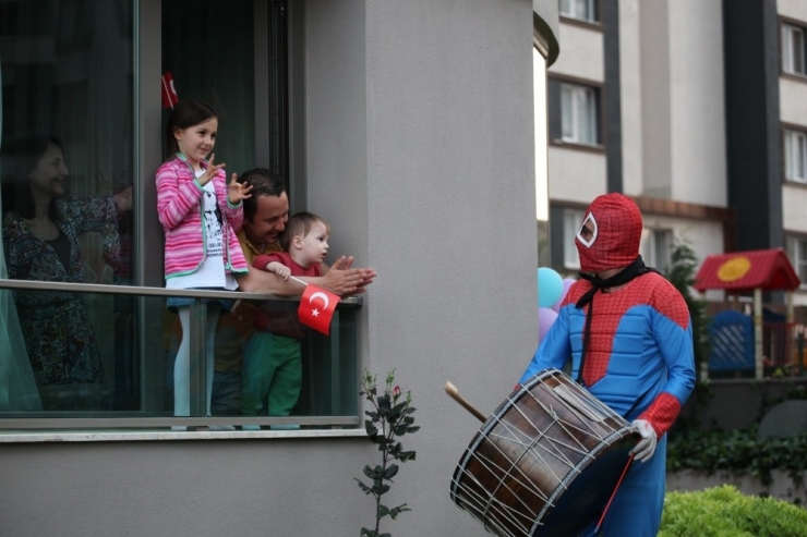 Sökeli Çocuklara Bayyram Jesti