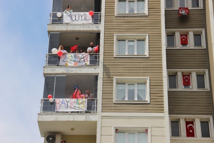 Bu Sitede 23 Nisan Coşkusu Farklı Yaşandı