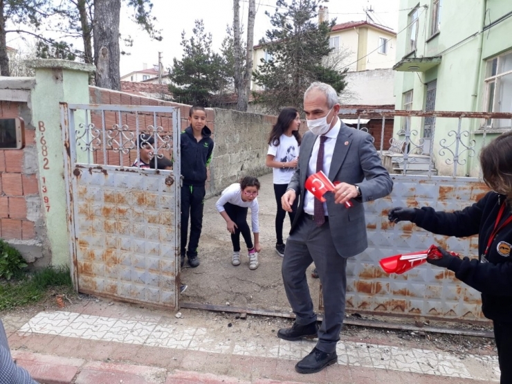 Evlerinden Çıkamayan 23 Nisan Çocuklarına Başkan Altıkulaç’tan Sürpriz