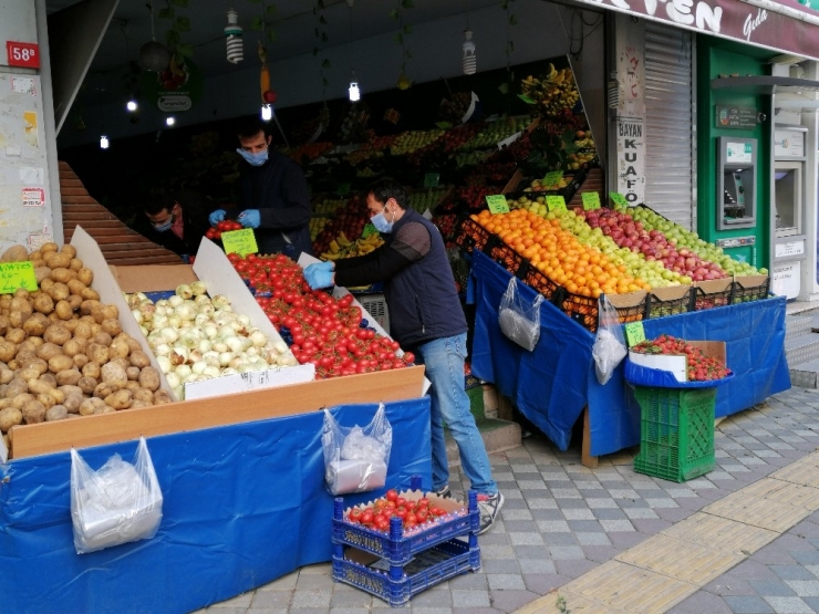 Marketler Mesaiye Başladı