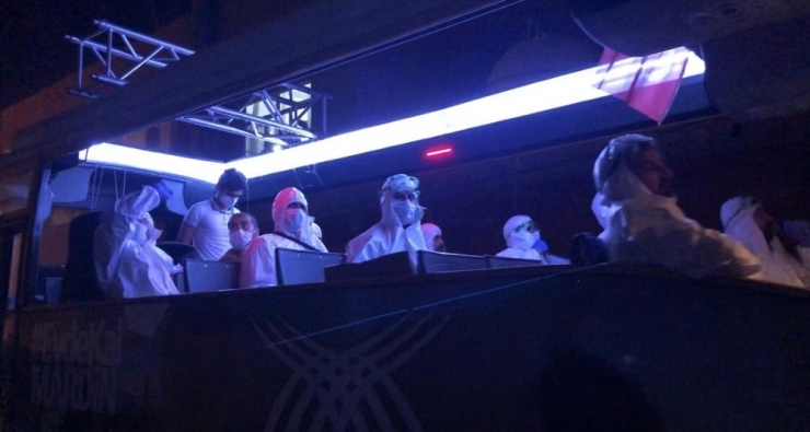 Kızıltepeliler Belediyenin Üstü Açık Otobüsünde Moral Buldu