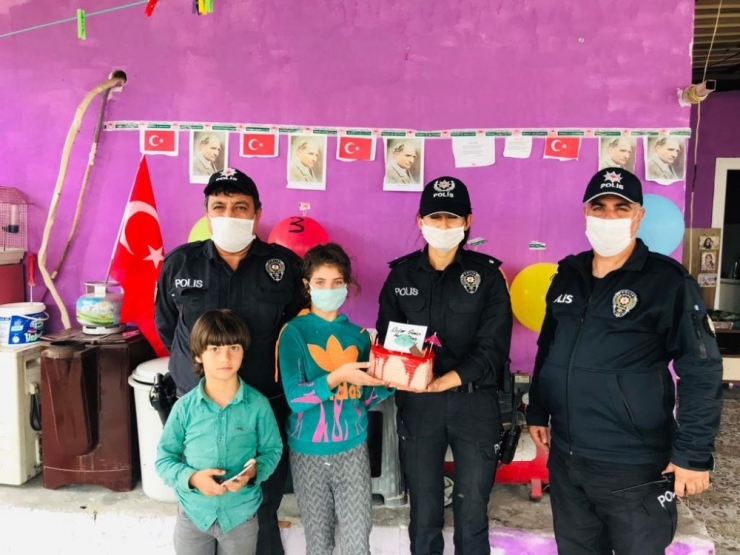 Berfin’in Doğum Günü Pastası Polis Ekiplerinden