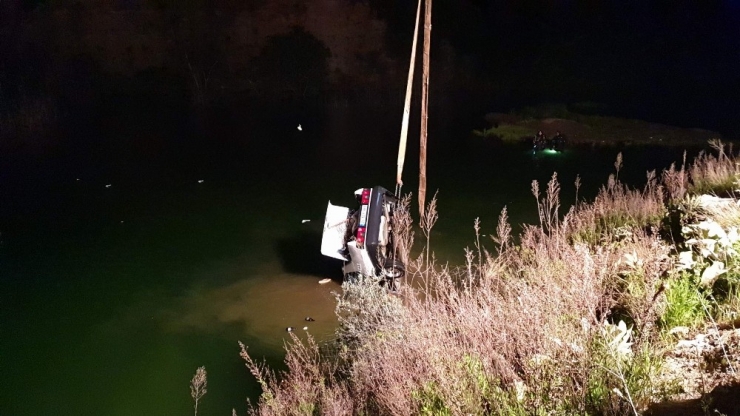 Nazilli’de Kontrolden Çıkan Araç Baraj Göletine Uçtu: 1 Ölü