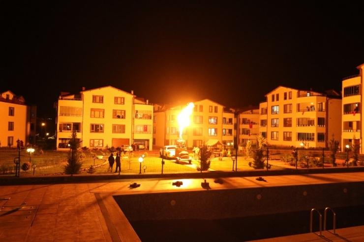 Ürgüplüler Balkonlara Çıkarak İstiklal Marşı’nı Okudu