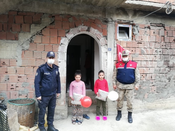 Vali Yavuz’dan Çocuklara 23 Nisan Sürprizi