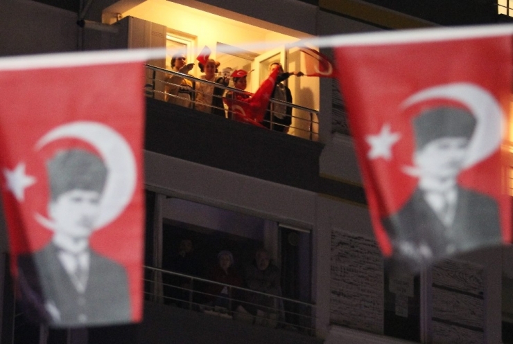 Samsun’da 21.00’de Meşaleli 23 Nisan Kutlaması