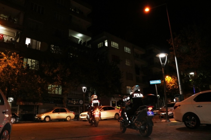 Şanlıurfalılar İstiklal Marşı’nı Cumhurbaşkanı Erdoğan İle Birlikte Okudu