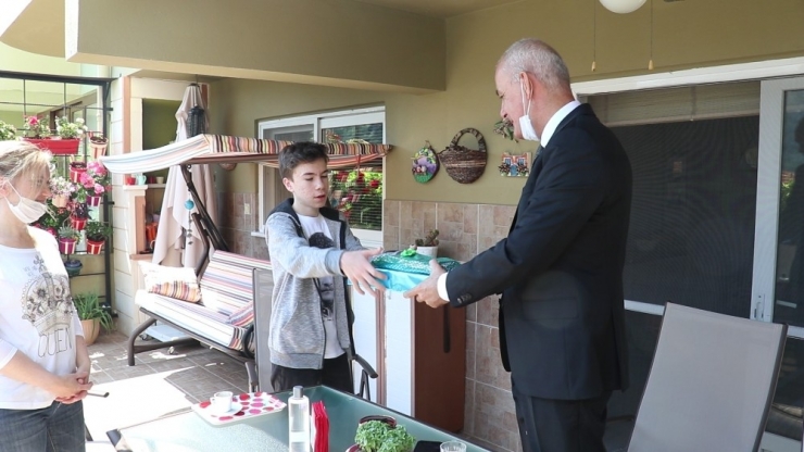 Marmaris’te Şehidin Oğlu 23 Nisan’da Unutulmadı