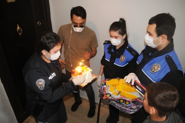 Cizre Polisinden 11 Yaşındaki Çocuğa Doğum Günü Sürprizi