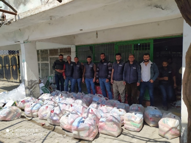 Belediye Başkanı Kendi Hesabından Bin 500 Aileye Gıda Yardımında Bulundu