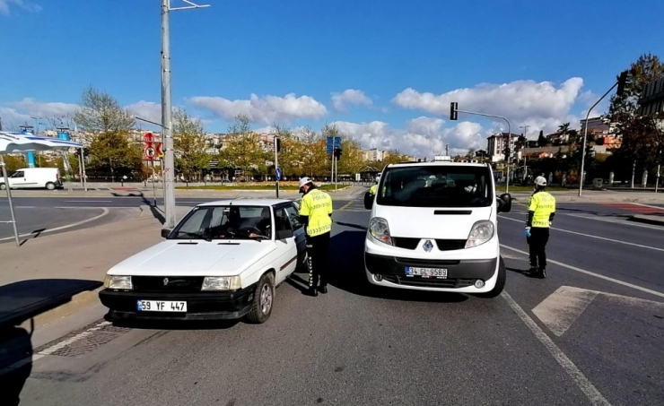 İzin Belgesini Unutan Market Çalışanı Ceza Yedi