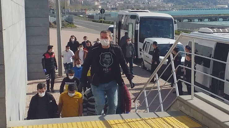 Tekirdağ’da 2 Polisin Yaralandığı Silahlı Çatışmaya İlişkin 16 Kişi Adliyeye Sevk Edildi