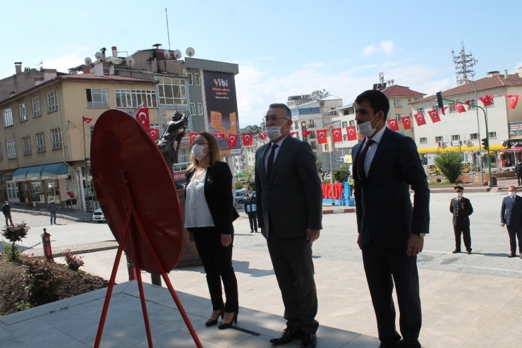 Tosya’da 23 Nisan Çocuk Bayramı Çocuksuz Kutlandı