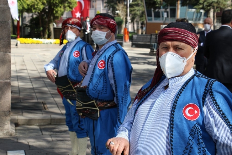 Tbmm’nin Açılışının 100. Yılında Birinci Mecliste Tören Düzenlendi