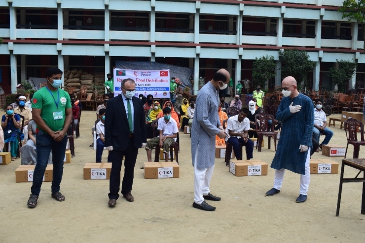 Türkiye’den Korona Virüsle Mücadele Eden Bangladeş’e Destek