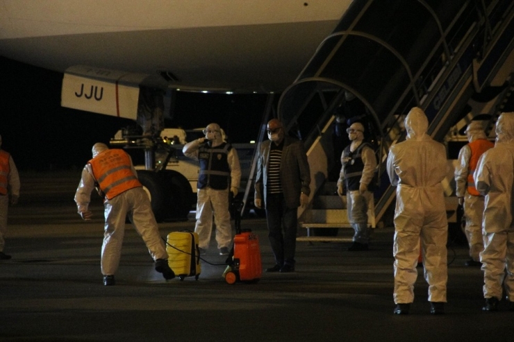 Ürdün’den Getirilen Türk Vatandaşları Yurda Ayak Bastı