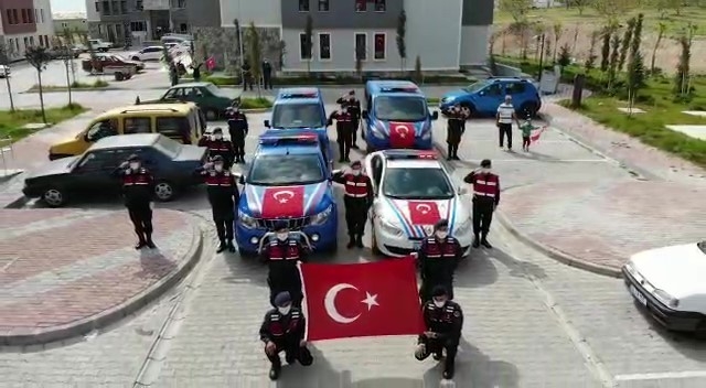 Uşak Jandarmasından 23 Nisan Klibi