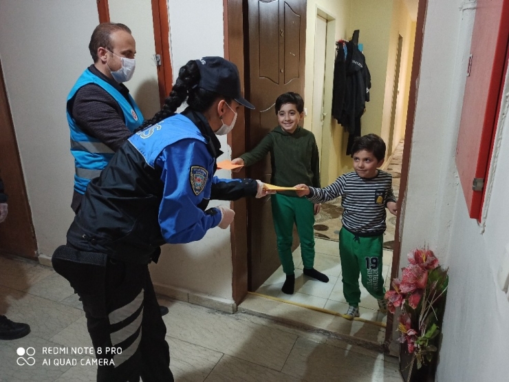 Miniklerden ‘Biz Bize Yeteriz Türkiyem’ Kampanyasına Destek