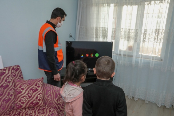 Kaymakam Aslan Gönüllere Dokunmaya Devam Ediyor