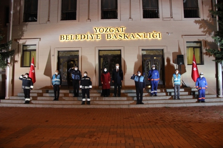 Yozgat Belediye Başkanı Köse Ve Belediye Çalışanları İstiklal Marşı’nı Okudu