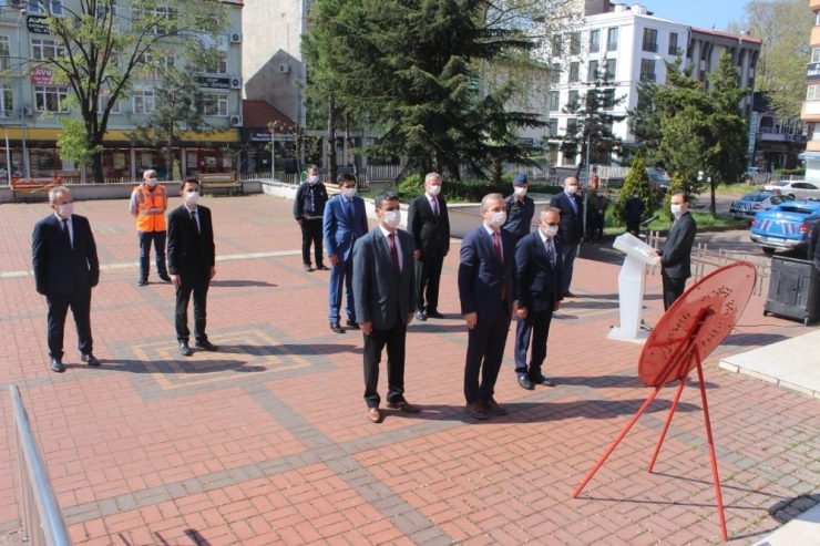 Çaycuma’da 23 Nisan Çocuksuz Törenle Gerçekleşti