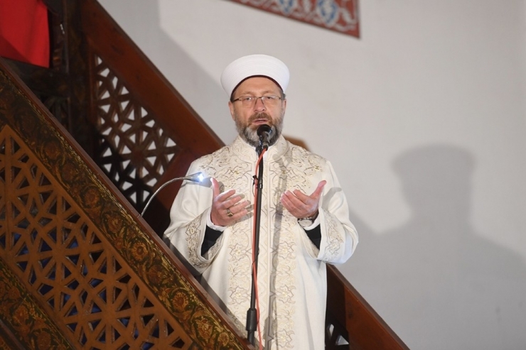 Diyanet İşleri Başkanı Erbaş Cuma Hutbesinde Tüm İnsanlığa Çağrıda Bulundu