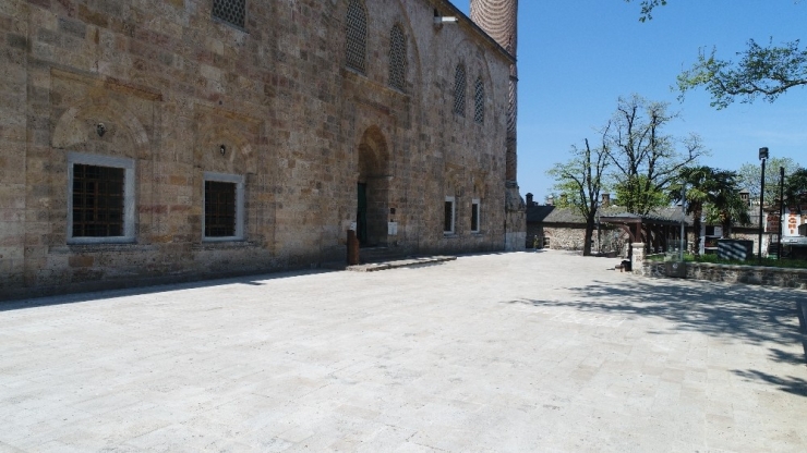 Ramazan’ın İlk Cumasında Camiler Mahzun Kaldı