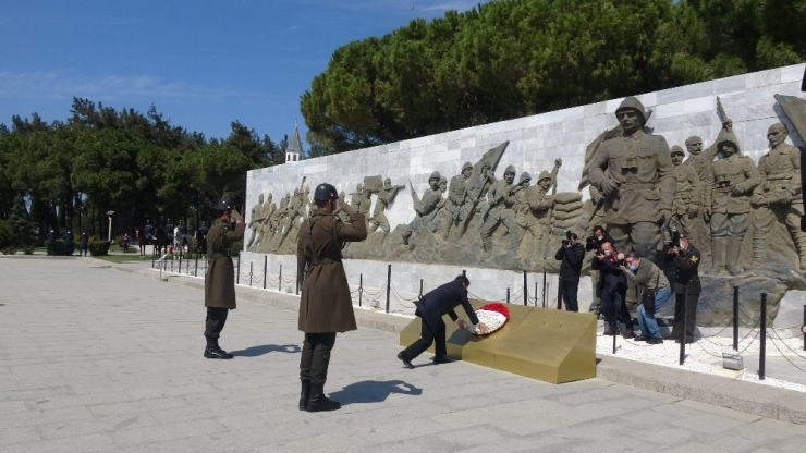 Çanakkale Kara Savaşları’nın 105. Yıl Dönümünde Sade Tören