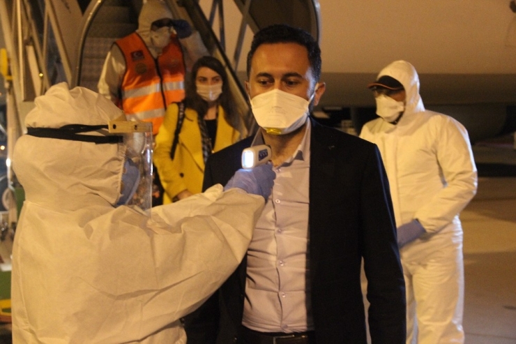 Fransa’dan Getirilen 181 Türk Vatandaşı Kütahya’da