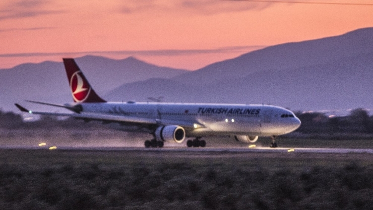 Kazakistan’dan 164 Vatandaş Balıkesir’e Getirildi