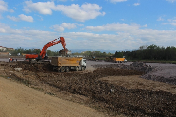 Kocaeli’de Yapılan Sahra Hastanesinde Çalışmalar Tüm Hızıyla Devam Ediyor