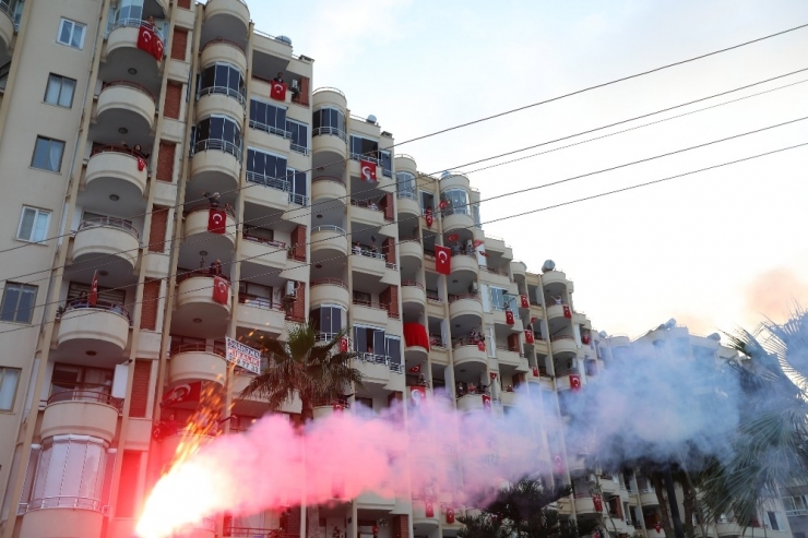 Mezitli’de 23 Nisan Coşkusu Doyasıya Yaşandı