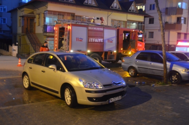 Tartıştığı Babasının Arabasını Ateşe Verdi