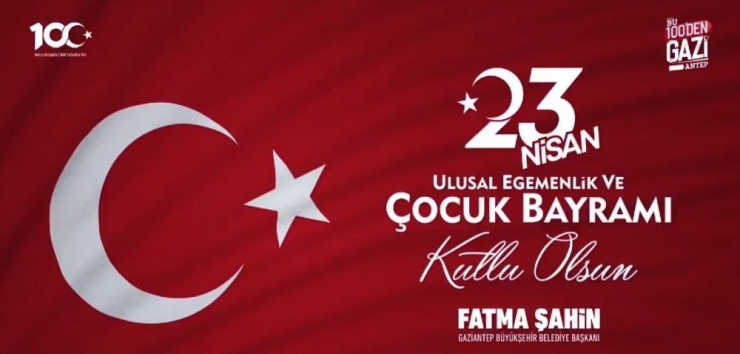 Protokol İle Vatandaş İstiklal Marşı’nı Beraber Okudu